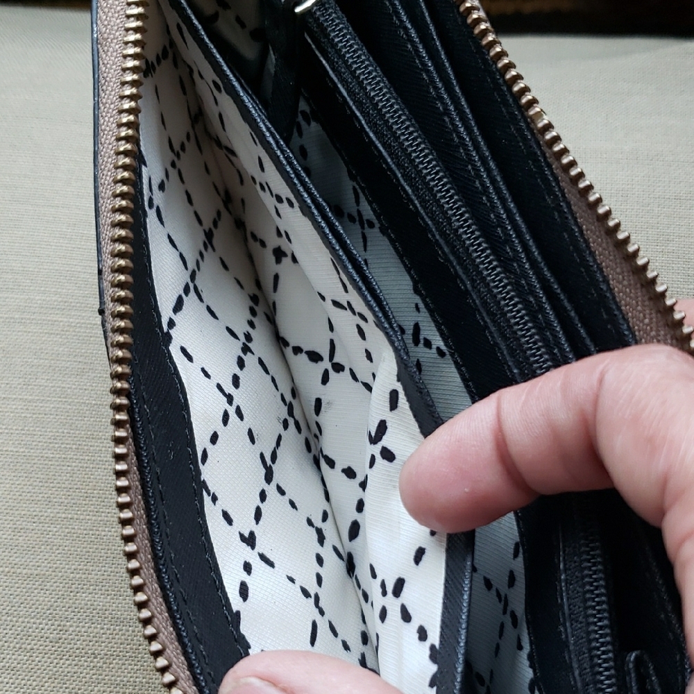 Kate Spade Black and Tan Wallet - Picture 16 of 17